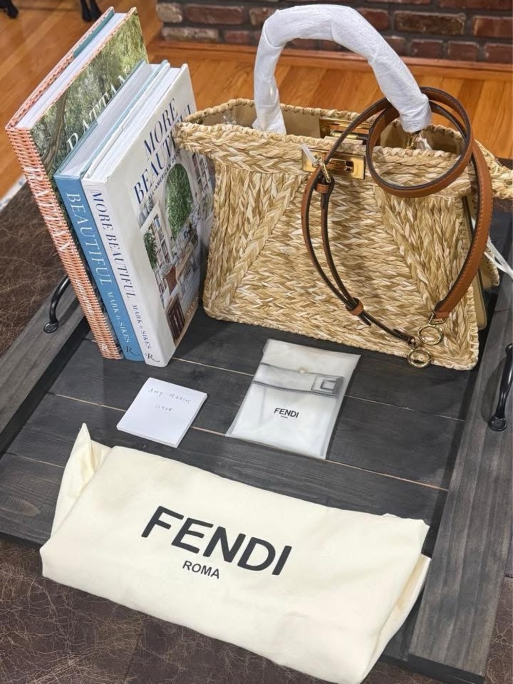FENDI Peekaboo Iseeu Medium size. Raffia / Calf leather. RARE UNICORN! NWT! - Picture 3 of 15